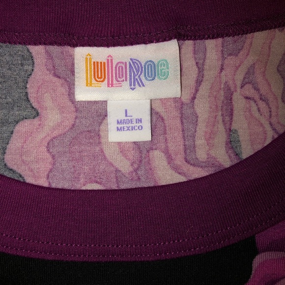 LulaRoe Liv tee - Picture 2 of 2